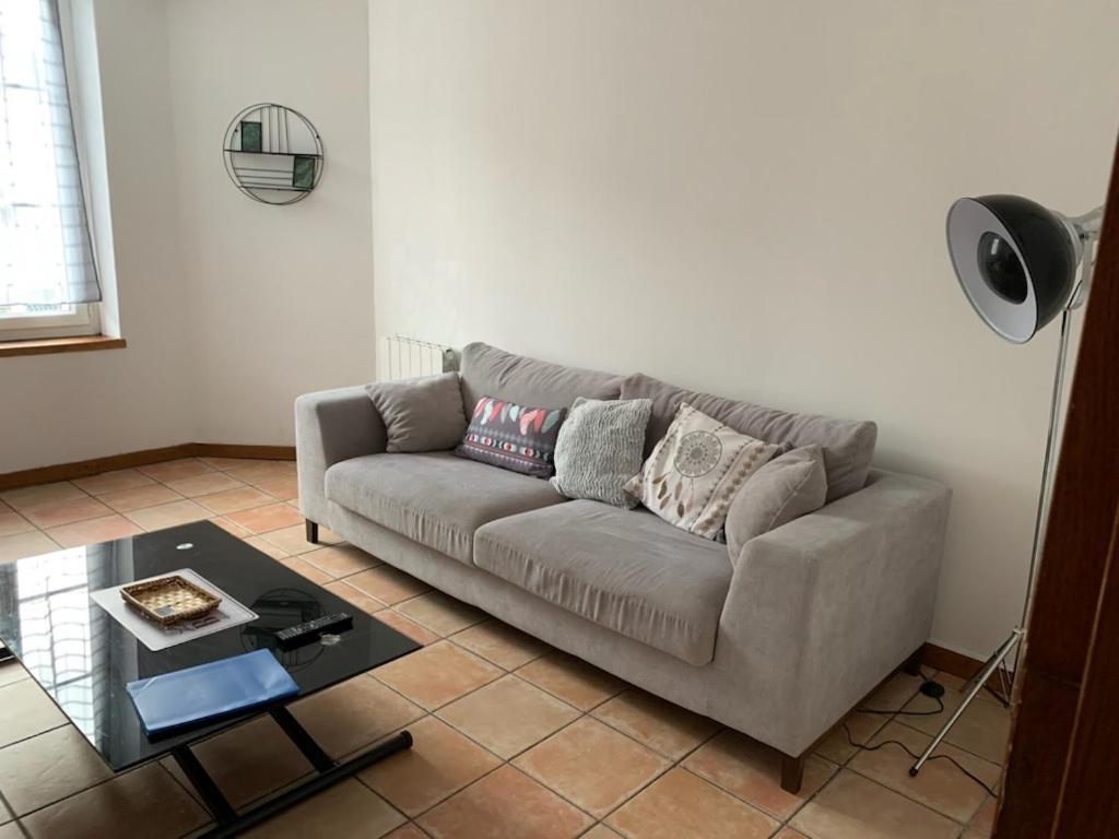 Appartement Avec Terrasse Gien Esterno foto